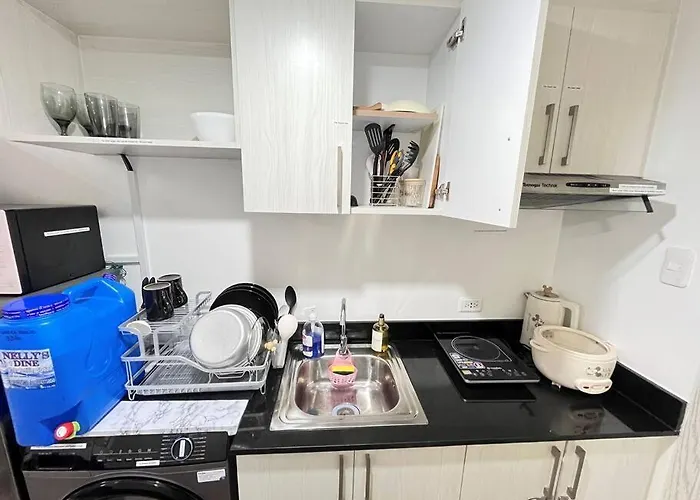 Belt Cozy At Vista Recto-33rd Floor Apartment Manila